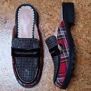 Betsey Johnson Plaid & Rhinestone Mule Loafers Size 8 New Without Box